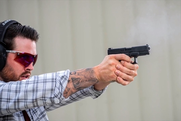 Glockで初となる22口径ピストルが登場 実銃ネタ ブログ アームズマガジンウェブ