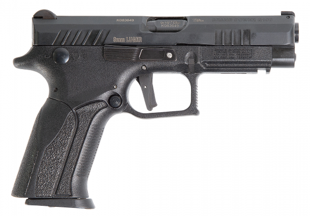 【実銃】エキスパート向けの銃を撃ち比べ!!「GRAND POWER Q100 VS K100/P1」 | ニュース | アームズマガジンウェブ