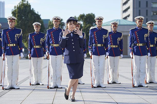 グラビア 井澤詩織と航空自衛隊制服 声優報道官 ニュース アームズマガジンウェブ