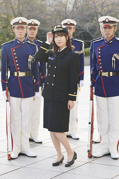 グラビア 中村桜と海上自衛隊制服 声優報道官 ニュース アームズマガジンウェブ