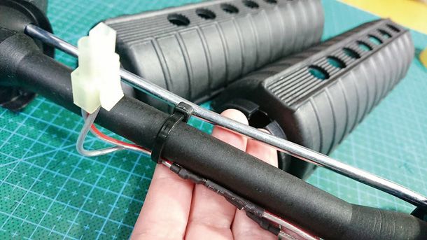 M4を分解してメカボックスを取り出そう! ~かすみん技術工房~
