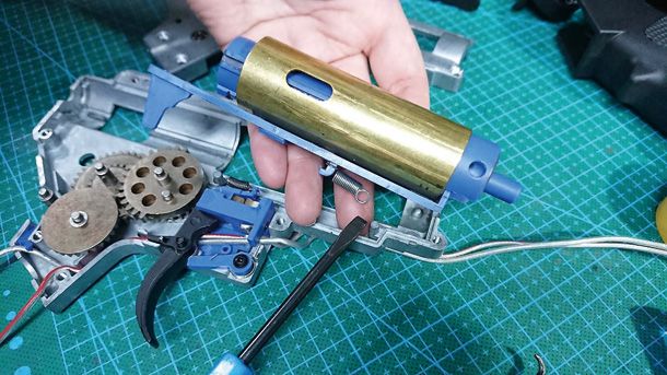 メカボックスを分解してみよう! ~かすみん技術工房~