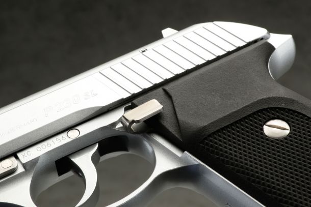 KSC P230SL ヘビーウエイトシルバー ガスブローバックガン