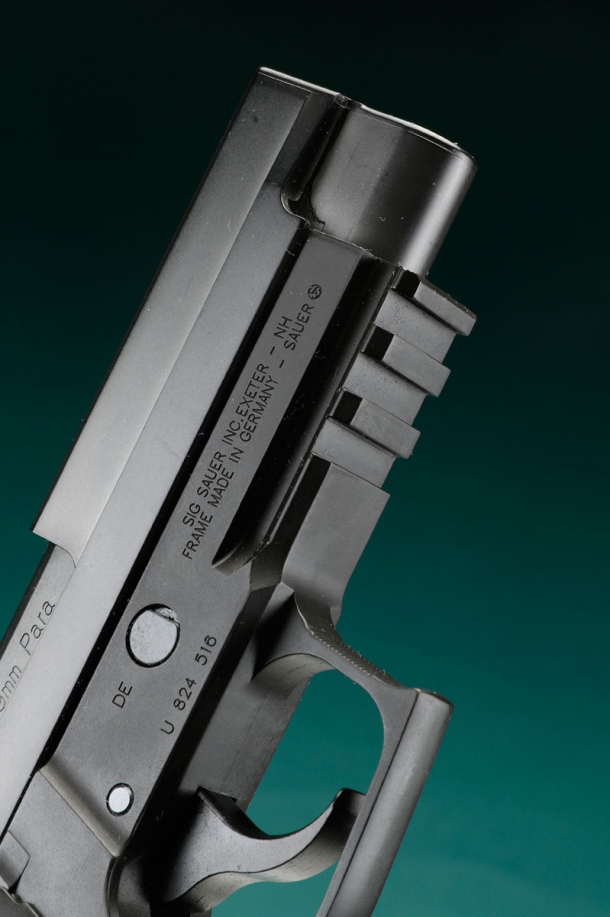 タナカ SIG P226 Mk25 EVO2 フレームヘビーウェイトモデルガン