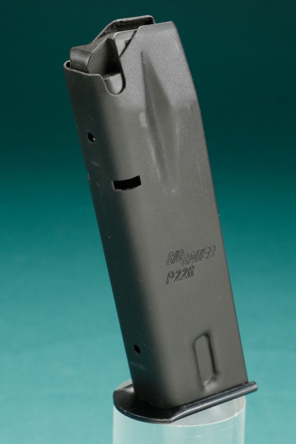 タナカ SIG P226 Mk25 EVO2 フレームヘビーウェイトモデルガン