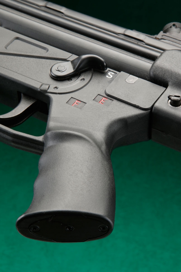 LCTエアソフト LK-33A2 電動ガン