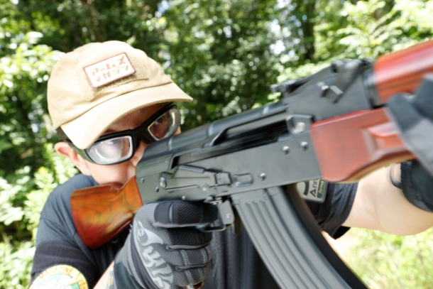 東京マルイ AKM ガスブローバックマシンガン