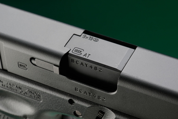 東京マルイ ガスブローバックガン グロック19 Gen.4