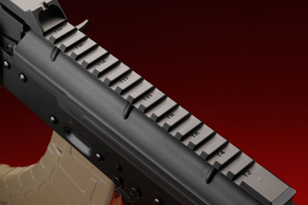 マグプルデザインのモダナイズドakカスタム Cyma Ak Zhukov S ストック 電動ガン ニュース アームズマガジンウェブ