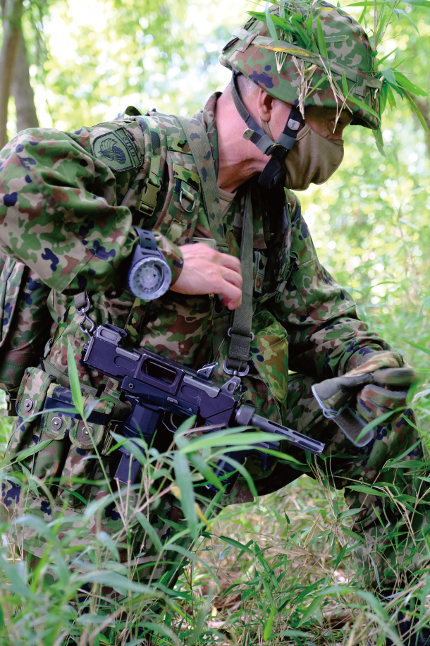 【陸上自衛隊】第1空挺団の降下訓練に密着 | ニュース | アームズマガジンウェブ